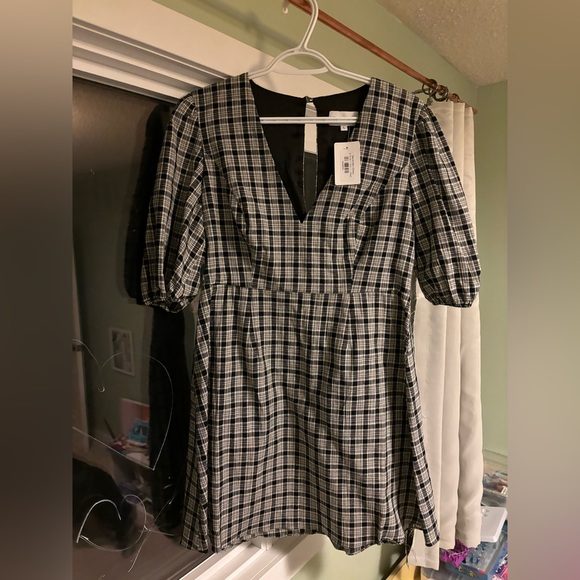 Park & Fifth Co Sierra Mini Dress - Picture 2 of 4